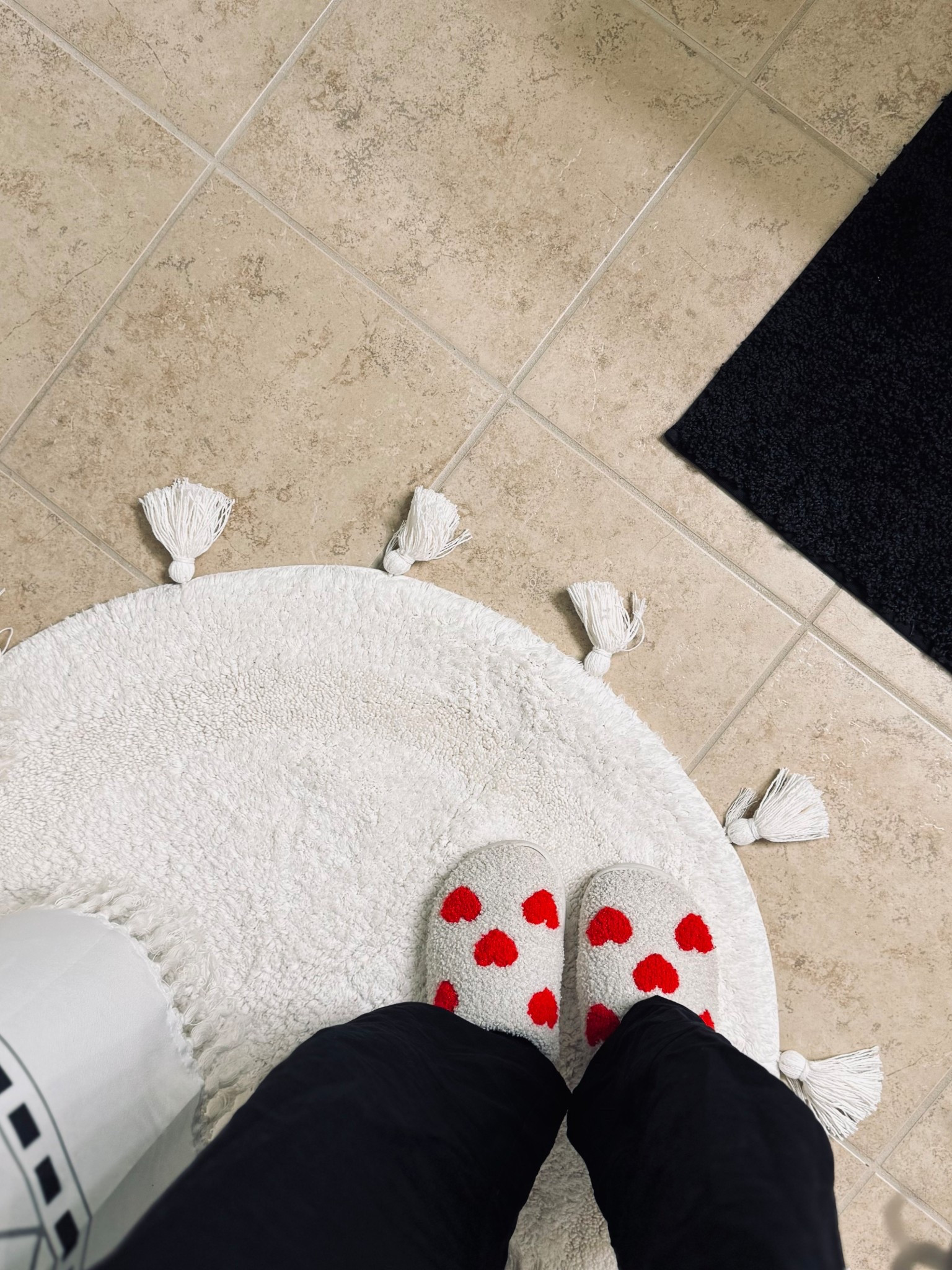 This boho rug completely changed the vibe of the room 🤎
Textured, neutral, and so cozy — and yes, it’s from Target 🙌
Linked on LTK! #FoundItAtTarget


#LTKSeasonal #LTKHome #LTKFindsUnder50