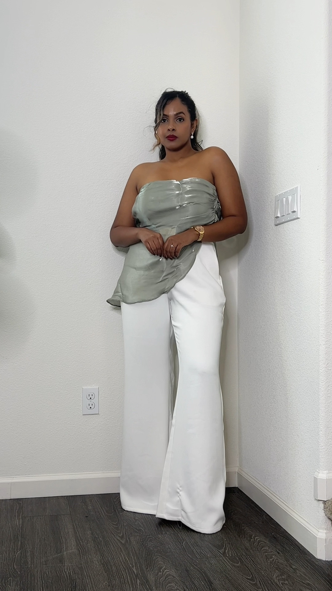 Holiday Party Outfit. 

Follow for more styling tips. 

#LTKparties #LTKstyletip #LTKHoliday