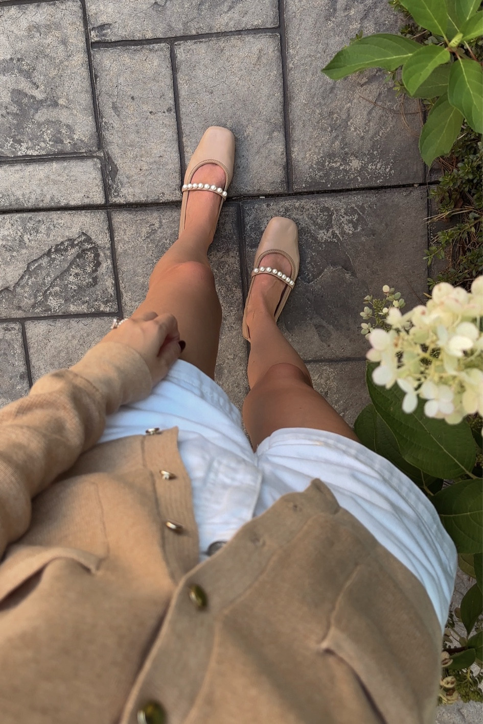 Obsessed with these Stuart Weitzman flats from @nordstrom! #NordstromPartner #nordstrom

#LTKBacktoSchool #LTKFindsUnder100 #LTKSeasonal