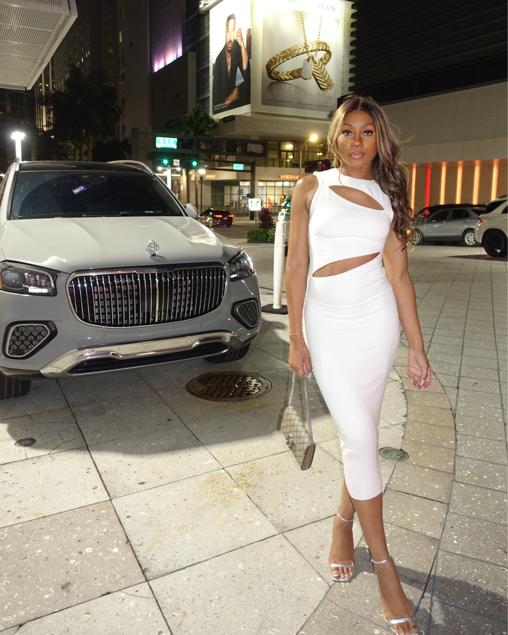 Miami nights💫✨

.

dress: @Zara 

#MiamiNights #WhiteDressMoment #SultryStyle #MoodyStyle #BlackGirlLuxury

#LTKootd #LTKTall #LTKTravel