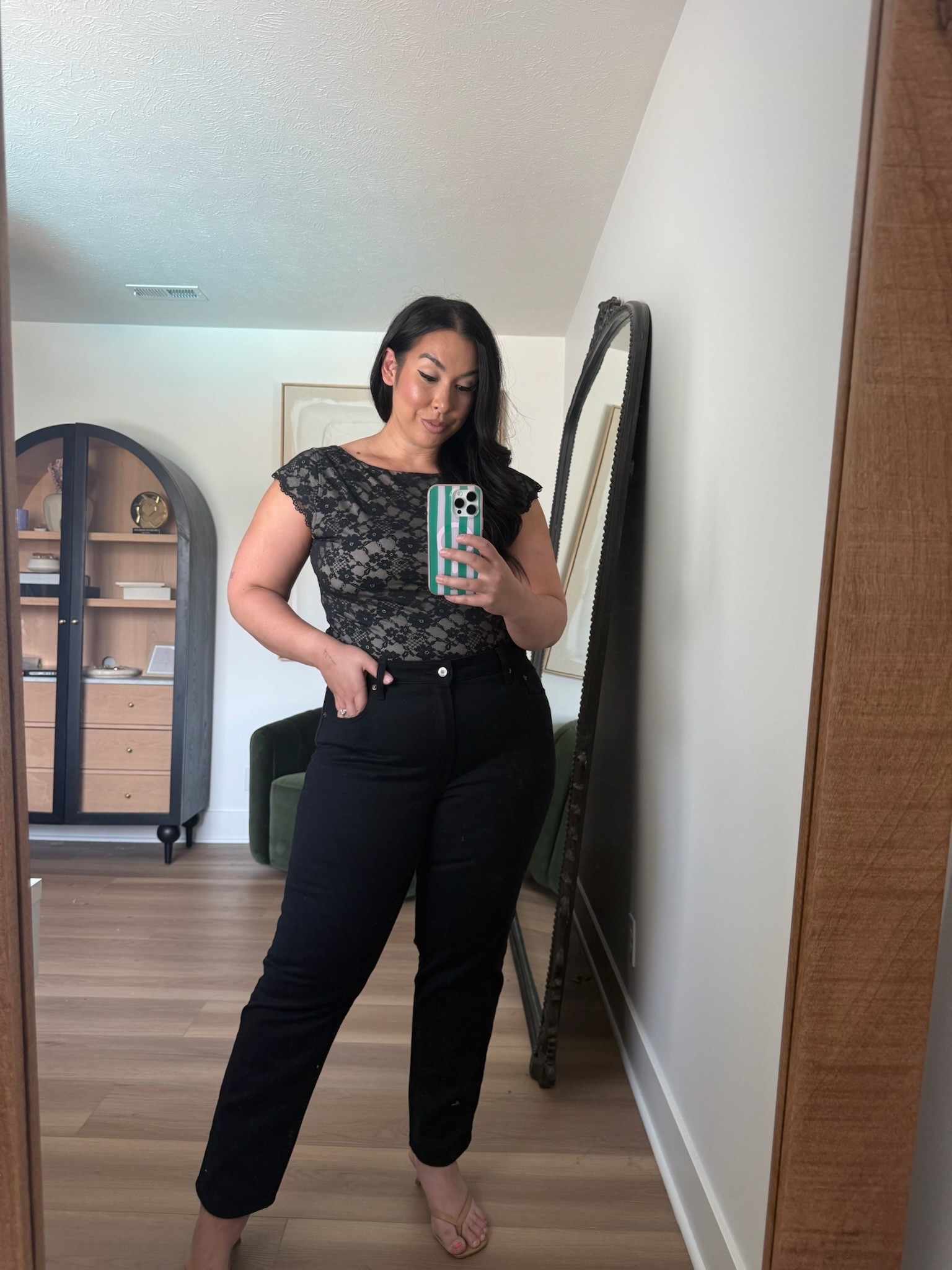 More of a fitted denim option from @abercrombie size 33 long


Midsize fashion, ootd, denim haul, outfit inspo

#LTKootd #LTKSeasonal #LTKMidsize
