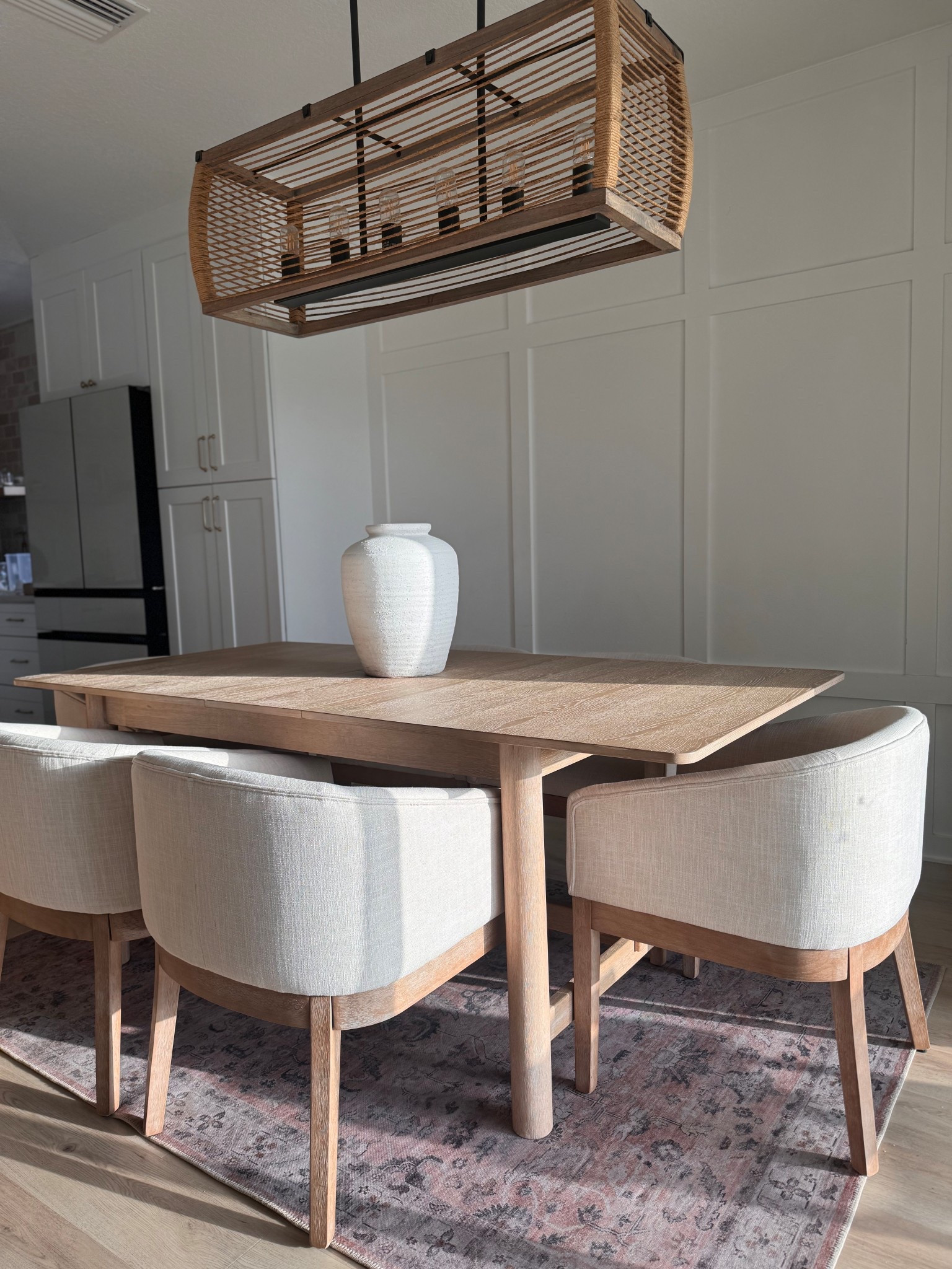 Loving how my dining room is tiring out 😍