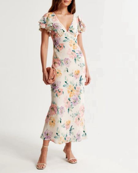 Abercrombie floral dress 

#LTKsalealert #LTKstyletip #LTKSeasonal #LTKfindsunder100