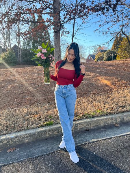 Happy Valentines Day 🥰 #highrisejeans #relaxedjeans #corsetbodysuit #abercrombiepartner 

#LTKfindsunder100 #LTKstyletip #LTKfindsunder50