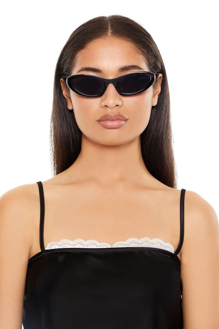 Tinted Cat-Eye Sunglasses in Black/Black | Forever 21