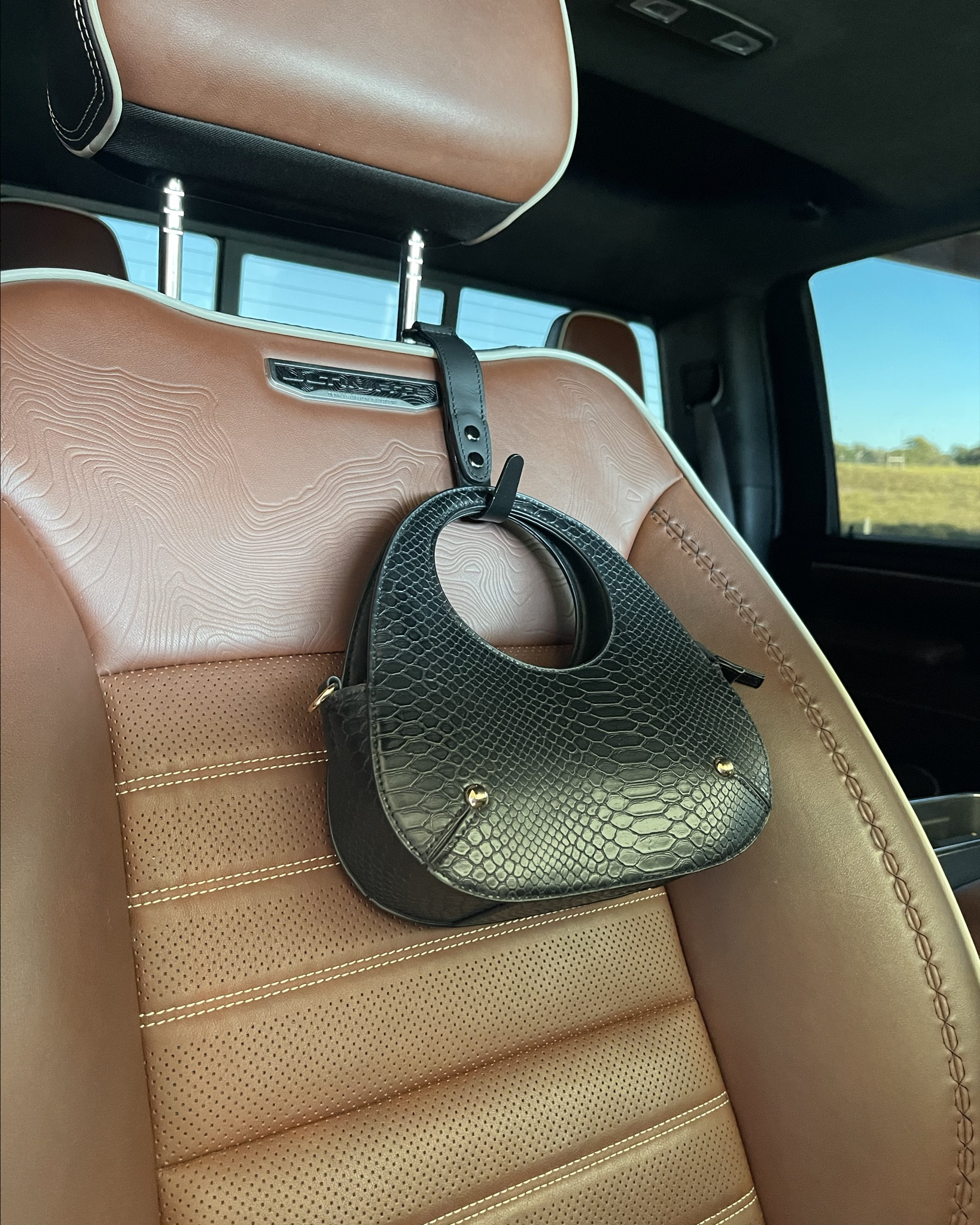 If you have larger seats in your vehicle, these are the purse hooks you need 🖤

#LTKTravel #LTKGiftGuide #LTKItBag