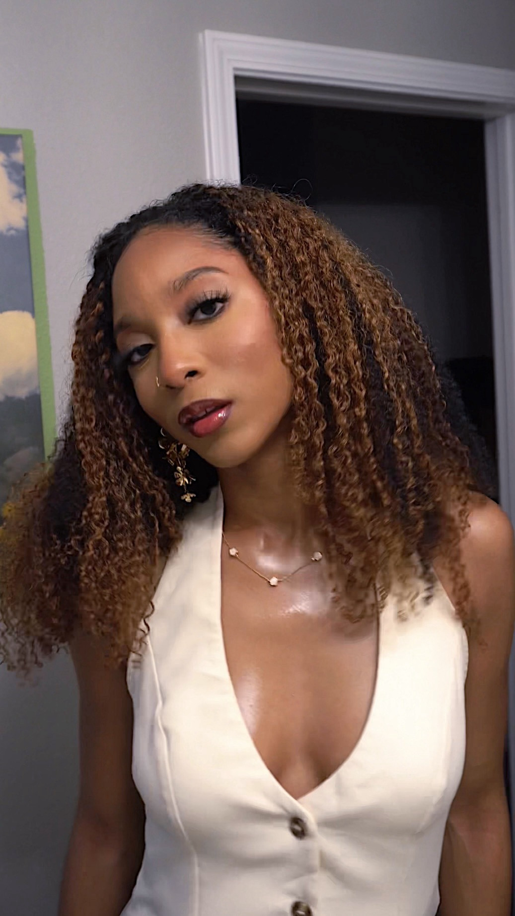 This fragrance-layering combo is perfect for networking and mingling! 