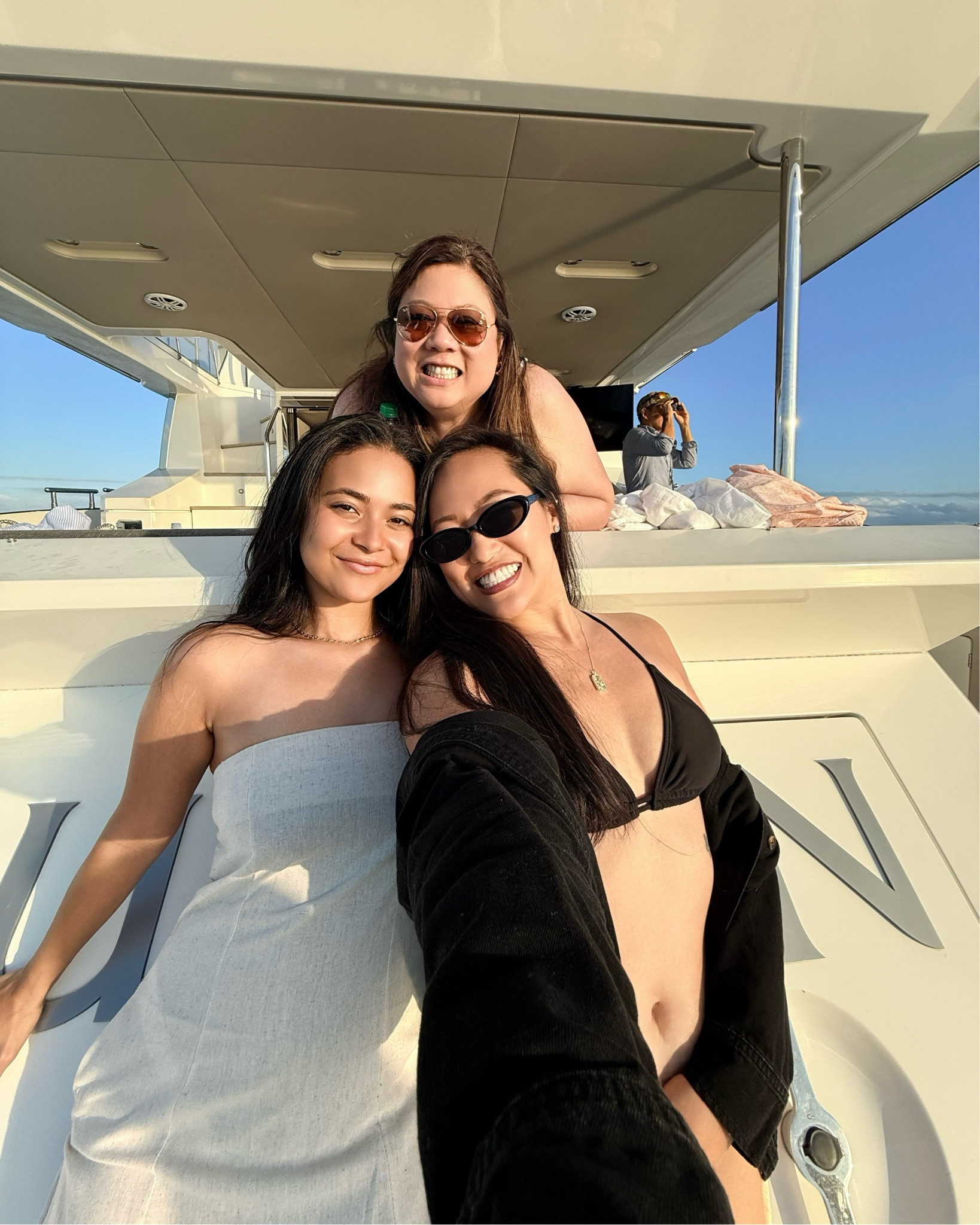 Eric’s birthday but we’re all living our best lives 😌
Sun-kissed, great vibes, and the best memories were made ✨🛥️🤍

yacht day, birthday celebration, girls trip vibes, sun kissed skin, bikini style, summer outfits, yacht outfit, luxury lifestyle, vacation vibes, best friends, boat day outfit, resort wear, miami yacht, coastal style, effortless chic

#LTKdayinmylife #LTKootd #LTKvlog