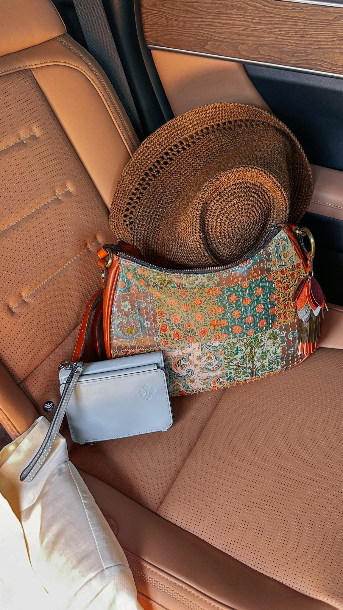 It’s all in the details. 🤎✨ Love the beautiful tassel keychain and all the gorgeous colors, it’s those little touches that make this @patricianashdesigns bag feel so special.

The best part? The Sascha Hobo is @HSN 's Today's Special , available at a special price for one day only! Together with the matched wallet.

#ad