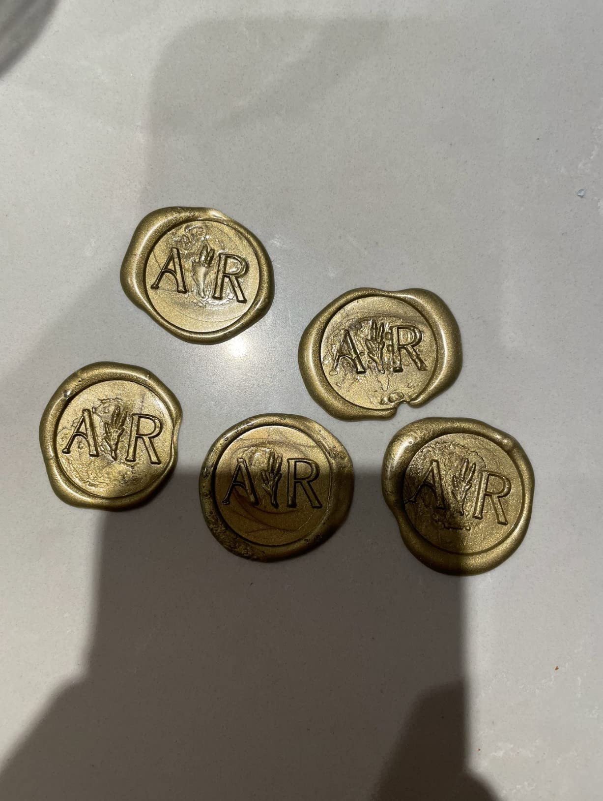 UNIQOOO Mailable Glue Gun Sealing Wax Sticks for Wax Seal Stamp - Metallic Antique Gold, Great fo... | Amazon (US)