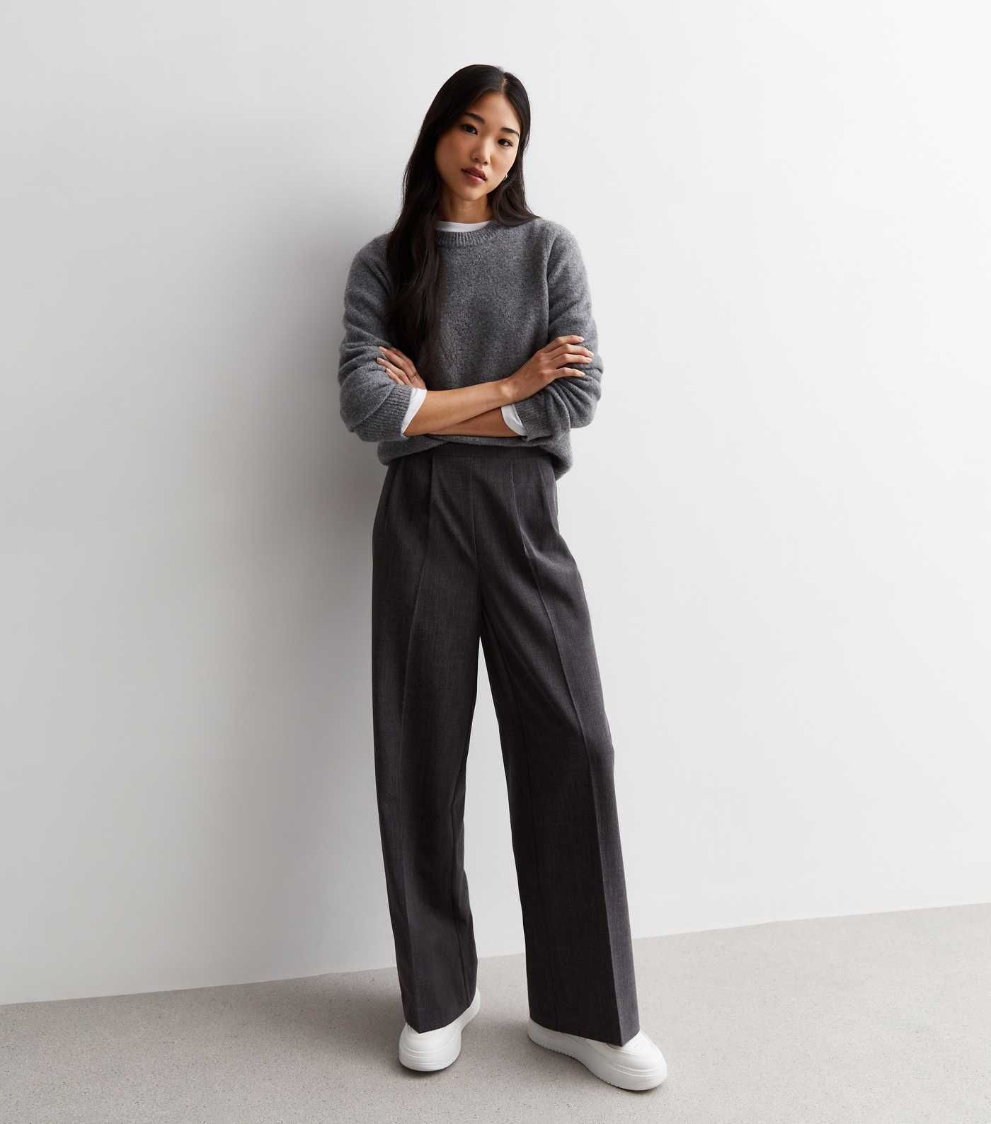 Grey High Waist Tailored Trousers | New Look | New Look (UK)