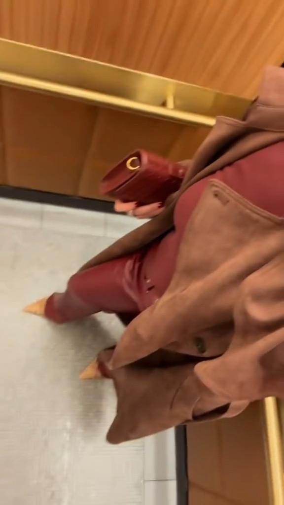 Moment in Denver 🍁

#LTKStyleTip #LTKSeasonal #LTKFindsUnder100