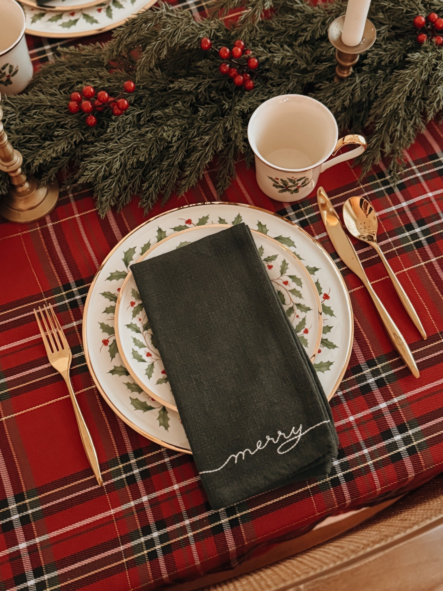 A classic holiday table with @wayfair 🤍🎄

This plate set instantly gave our Christmas table that timeless, cozy feel I love, and I especially love that it comes with matching mugs — perfect for Christmas breakfast. I paired it with gold flatware also from Wayfair  for a warm, classic touch.

Wayfair truly has everything you need to create a beautiful holiday table. Linking the exact pieces I used along with a few more holiday favorites below ✨

#Ad #WayfairPartner #Wayfair #WinTheSeason


#LTKSeasonal #LTKHoliday #LTKHome