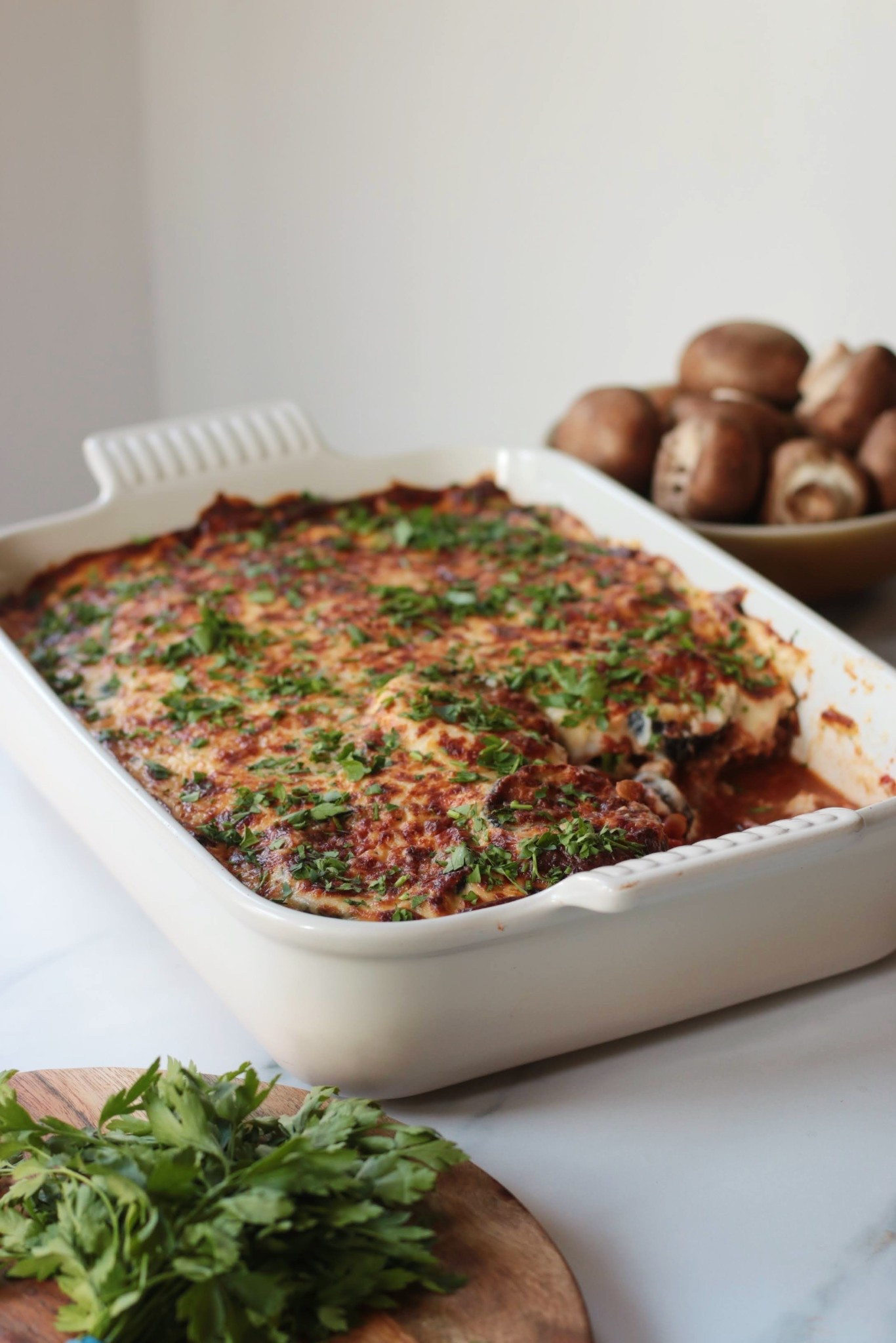 The perfect ceramic baking dish for cozy dinners and meal prep 🫶🏼
I love how evenly this one bakes and how effortlessly it goes from oven to table — it’s beautiful enough to serve in directly 🍽️
Ideal size for 6 portions (think lasagna, baked oats, or roast veggies).


ceramic baking dish, 6 portion bakeware, oven to table dish, large casserole dish, rectangular baking dish, stoneware bakeware, family size bake dish, oven safe cookware, kitchen essentials, hostess gift idea

#LTKHome #LTKKitchen #CeramicBakeware #KitchenFavorites #OvenToTable #CookingEssentials #HomeCooks #BakingDish #CasseroleDish #MealPrepMadeEasy #TableSetting #KitchenAesthetic #NeutralHome #HostessEssentials
