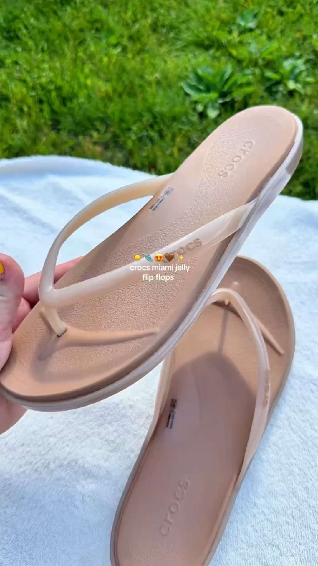 Crocs miami round toe with jelly strap 😍✨