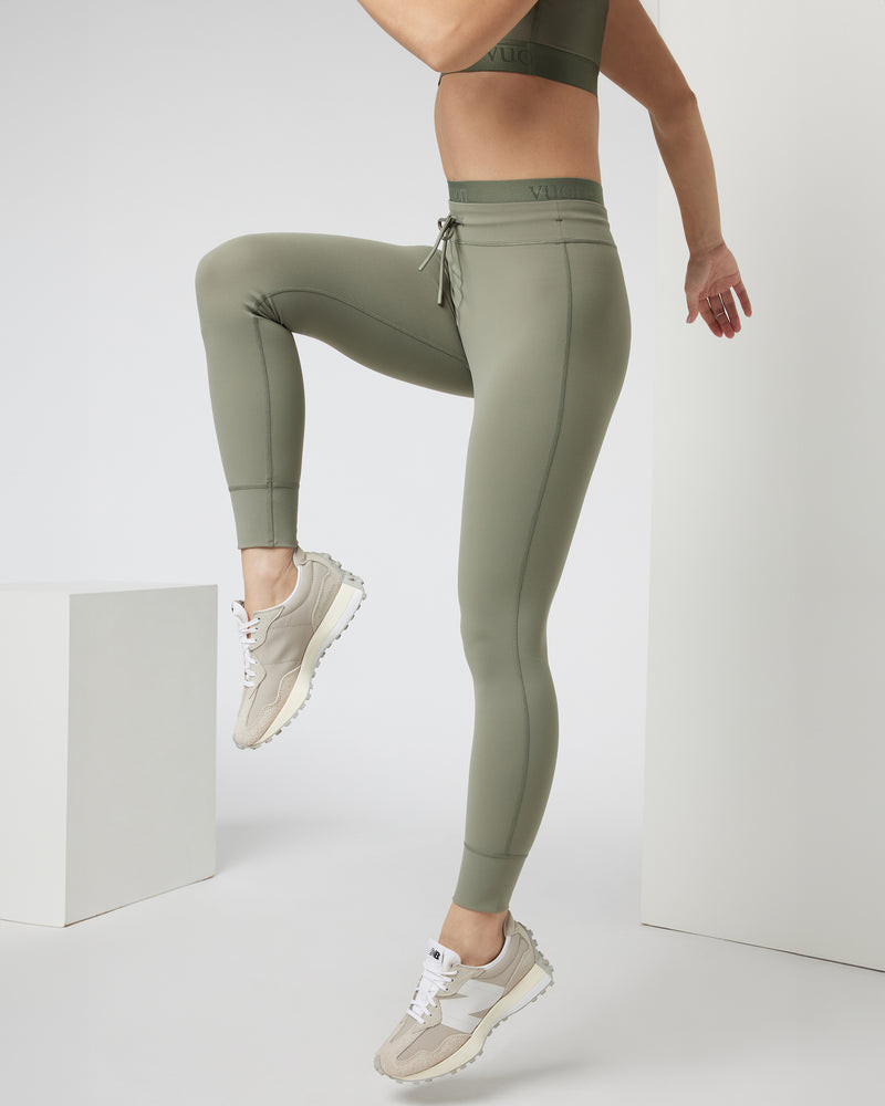Elevate Daily Legging | Vuori Clothing (US & Canada)