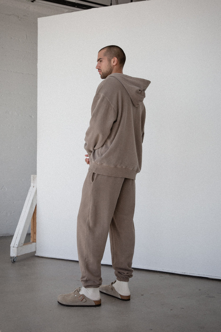CORE SWEATPANT | Elwood Clothing