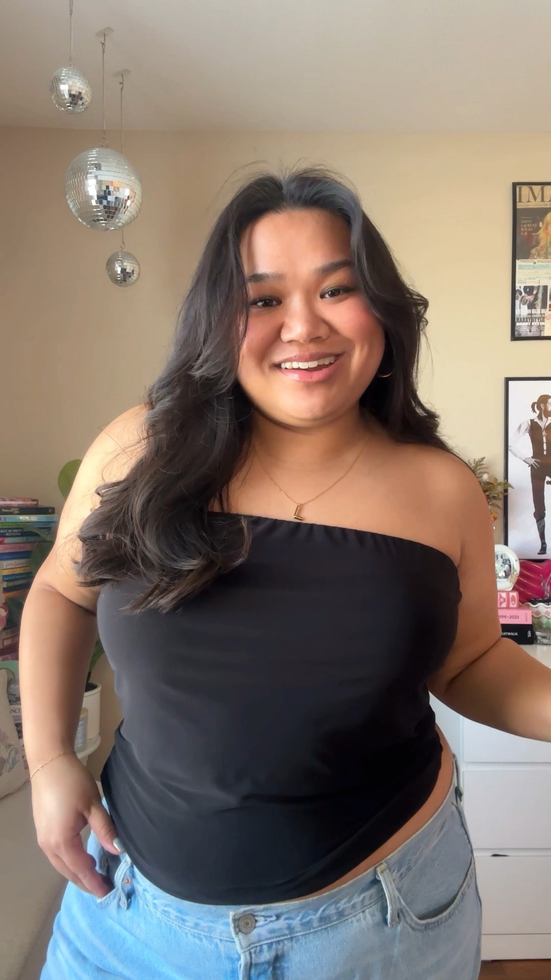 Plus size tube top diy off shoulder top

#LTKplussize #LTKVideo #LTKstyletip