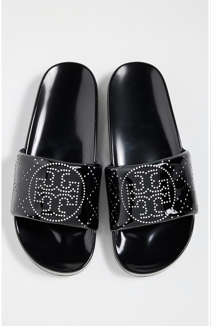 Tory Burch
Double T Pool Slides

#LTKSeasonal #LTKTravel #LTKWorkwear