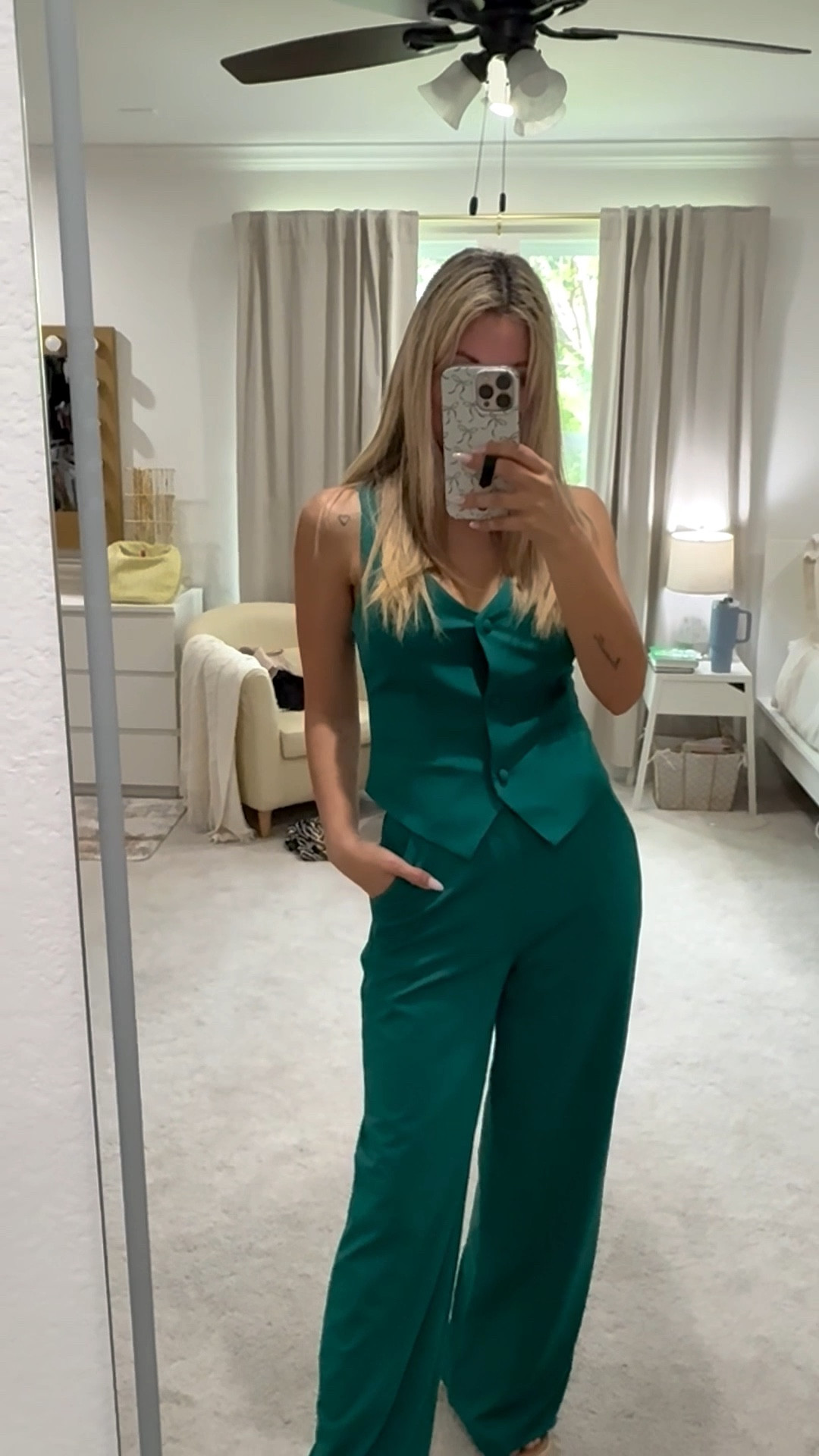 Obsessed e this soft set - comes in other colors too. Wearing a size xs for reference (size down)


#LTKootd #LTKgrwm #LTKdayinmylife