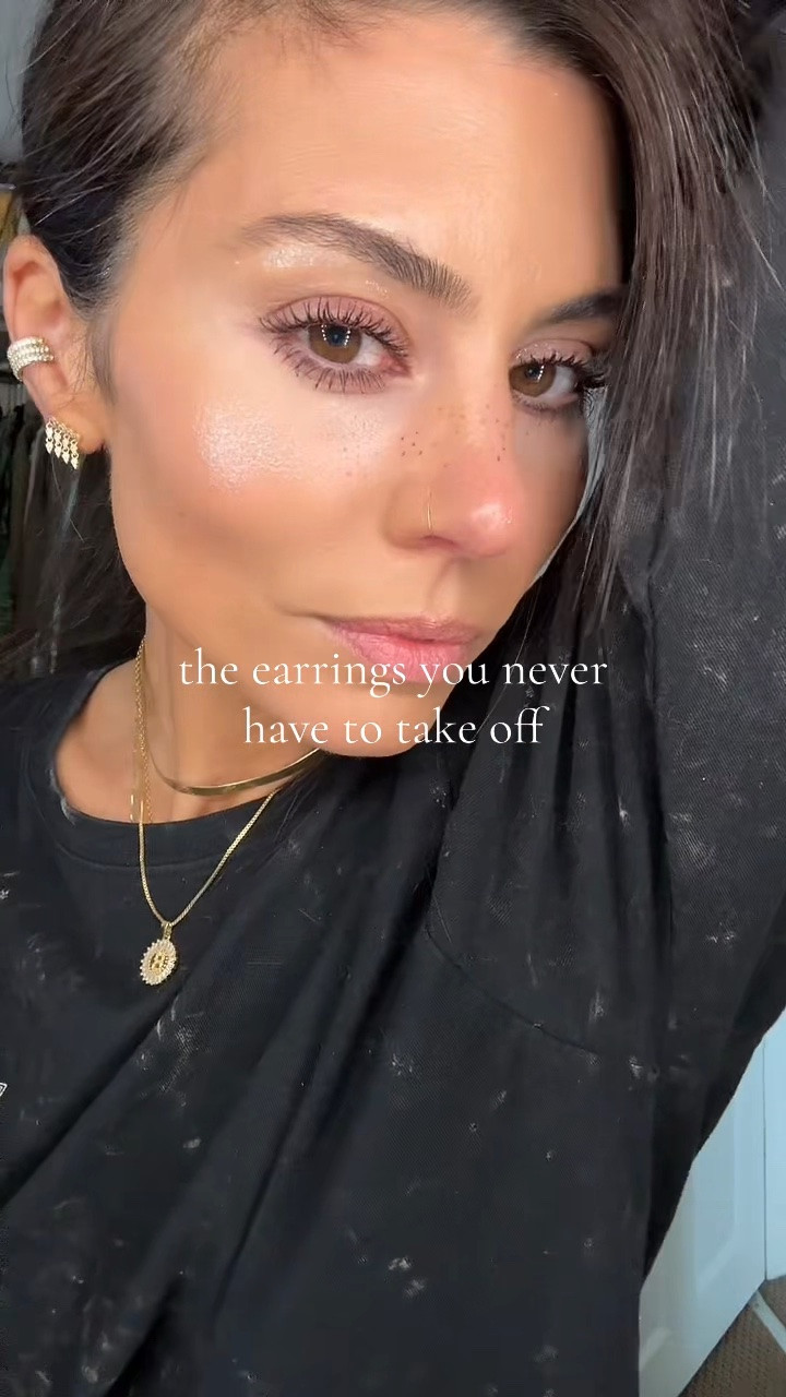✨ These are the earrings you’ll never want to (or have to) take off. ✨ The PAVOI 14K gold plated cubic zirconia earrings (also available in sterling silver) are waterproof, non-tarnish, lightweight, and made for everyday wear. 

Whether you’re heading to work, the gym, the beach, or a night out, these sparkly studs go with everything and keep their shine. 

If you’re looking for affordable luxury jewelry that looks expensive without the designer price tag, these are a must-have!

#PAVOI #goldplatedjewelry #CubicZirconia #NonTarnishJewelry #WaterproofJewelry @PAVOI