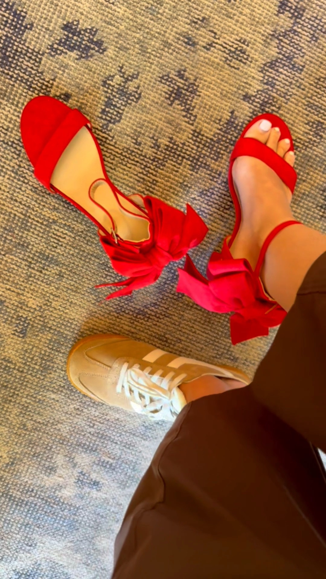 Let’s have a moment for the shoes from the zon!! I’m wearing my true size 8. ￼