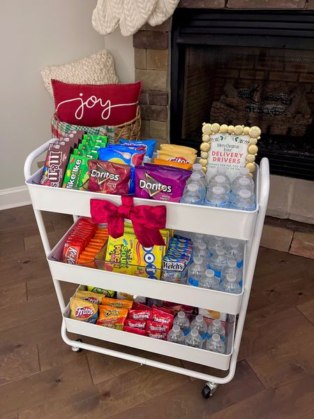 Snack Cart for the Delivery Drivers ❤️🎄📦🚐🎁

#LTKHoliday #LTKhome #LTKstyletip