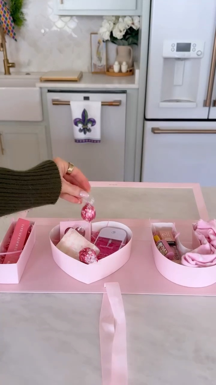 The sweetest way to say I 💝 U! 

Valentine’s Day Gift Box plus all the goodies I filled it with! 

#valentinesdaygiftideas #valentinesdaygifts #giftbasket #valentinesgiftideas #amazonfinds
Gifts for her 
Valentine’s Day gift 
Valentine’s gift box 
Shadow box 
Gift idea 


#LTKValentine #LTKSeasonal #LTKBeauty