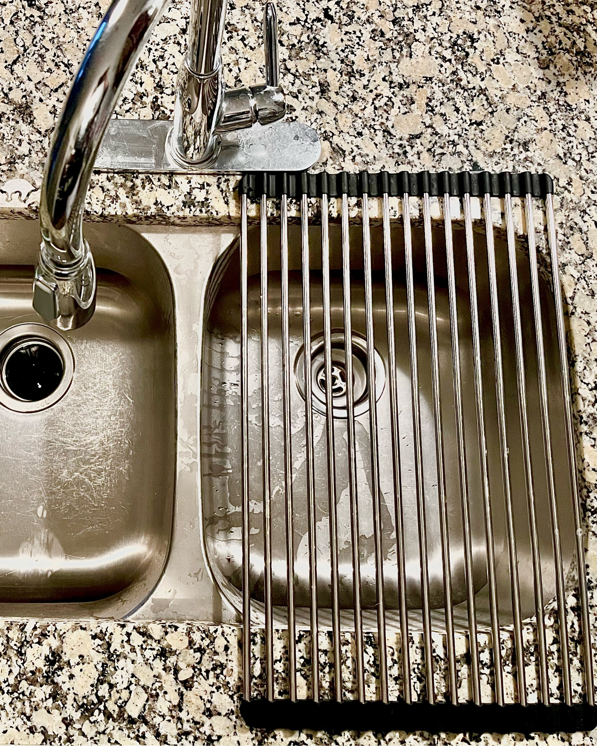 Save counter space with the rolled drying rack


#amazon #drying #dryingrack #kitchen #kitchenessentials

#LTKunder50 #LTKFind #LTKhome