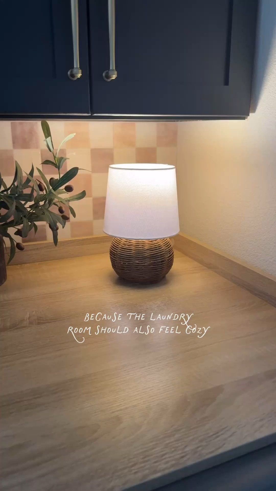 Kitchen lamp, wicker lamp, laundry room room ideas, fall decor, cozy home decor, cozy home inspo