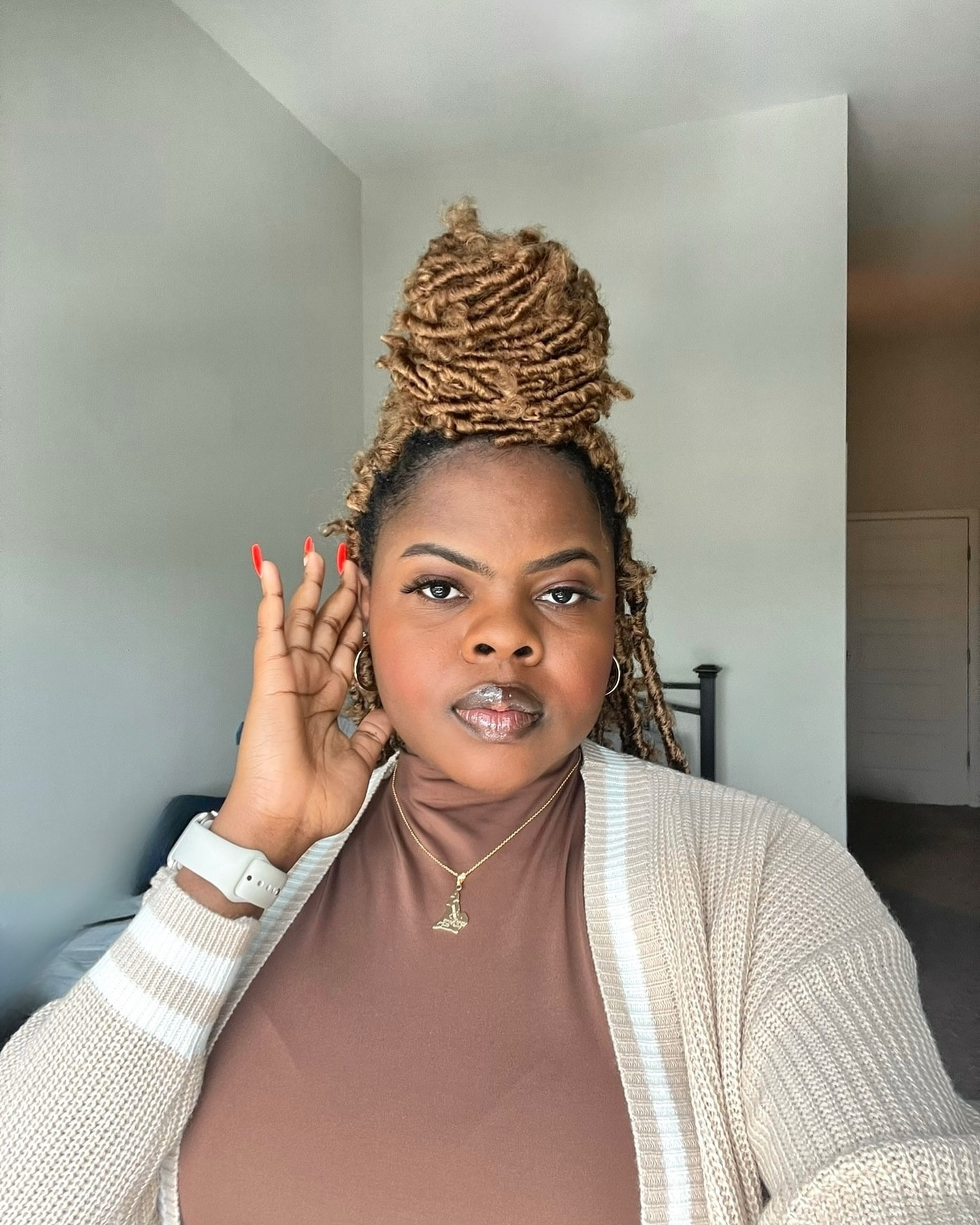 A chic makeup routine which is black girl friendly. This look is focusing on enhancing natural beauty with neutral toned colors.

blush: @morphebrushes 
pressed powder: @fentybeauty 
eyeshadow: @juviasplace 
sweater: @shein_us 
lipliner: @makeupforever 

neutral outfit, neutral tones, all brown outfit, simple spring outfit, brown ootd, amazon fashion finds, makeup forever lip liner, black lip liner combo

#LTKStyleTip #LTKSummerSales #LTKBeauty