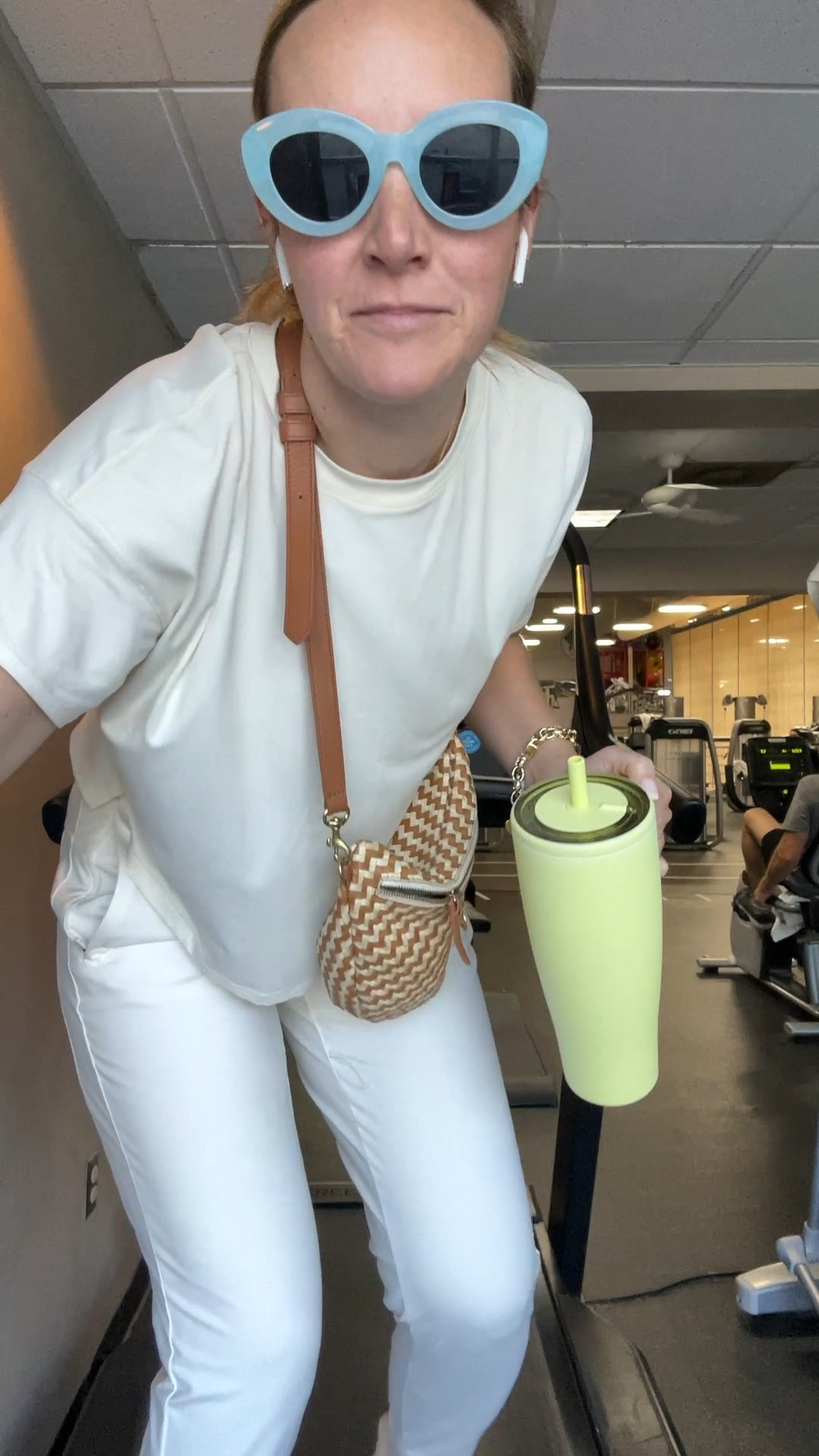 7am style. Activewear for school drop off and the gym. Look how cute these white joggers are! 

#LTKVideo #LTKActive #LTKFindsUnder50