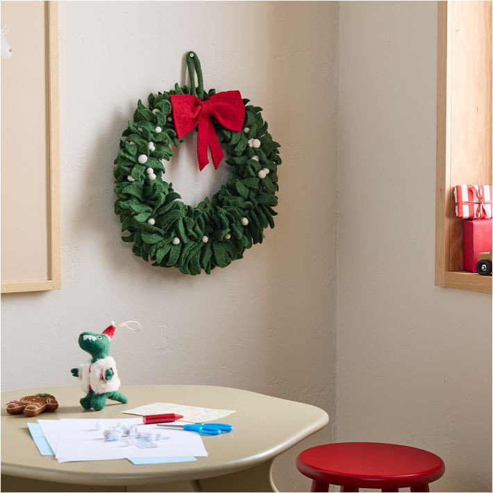 Felt Mistletoe Wreath | West Elm (US)