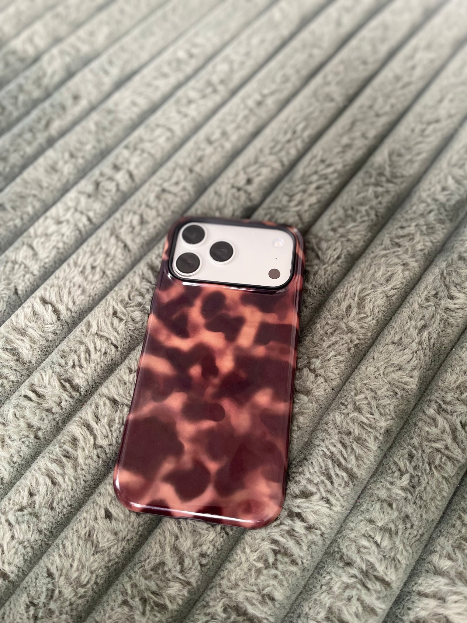 Classic and chic! 🤎 You can never go wrong with a tortoiseshell phone case. It instantly elevates any mirror selfie and goes with literally everything.

#LTKootd #LTKHome