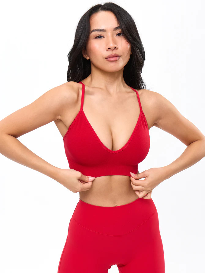 Plunge Seamless Sports Bra - Lipstick Red | Buffbunny