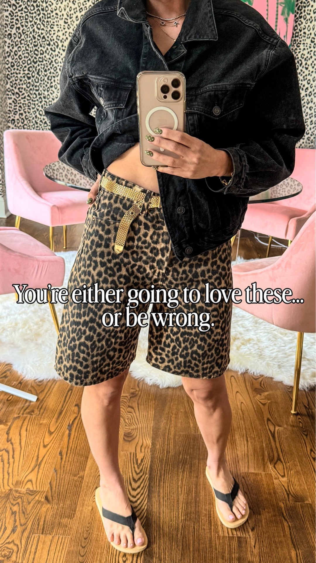 I said it once, I’ll say it again. Everyone needs a pair of leopard bermudas! 🐆 

The fit is so good.
They’re $30.
And yes… they work.

Leopard is a neutral. We’ve been over this.
