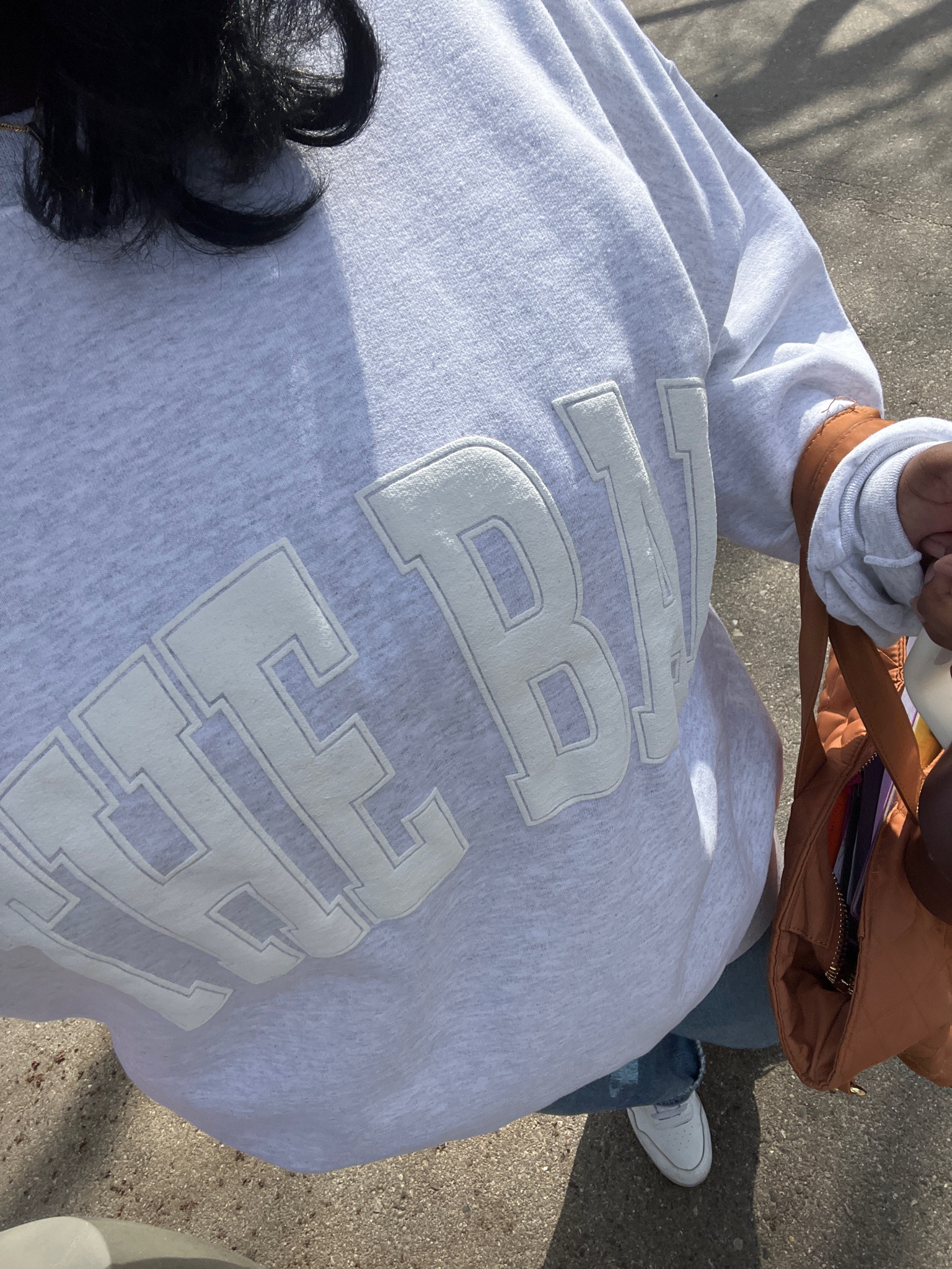 The Bar Varsity Sweatshirt RESTOCK!!
TODAY 6/9 @ 10am est!
Literally the. It’s comfortable sweatshirt I own! 🙌🏿🤎
•
•
•
•
•
•
•
#thebar #blackcreator #comfystyle #oversized #plussize #midsize

#LTKstyletip #LTKunder100 #LTKSeasonal