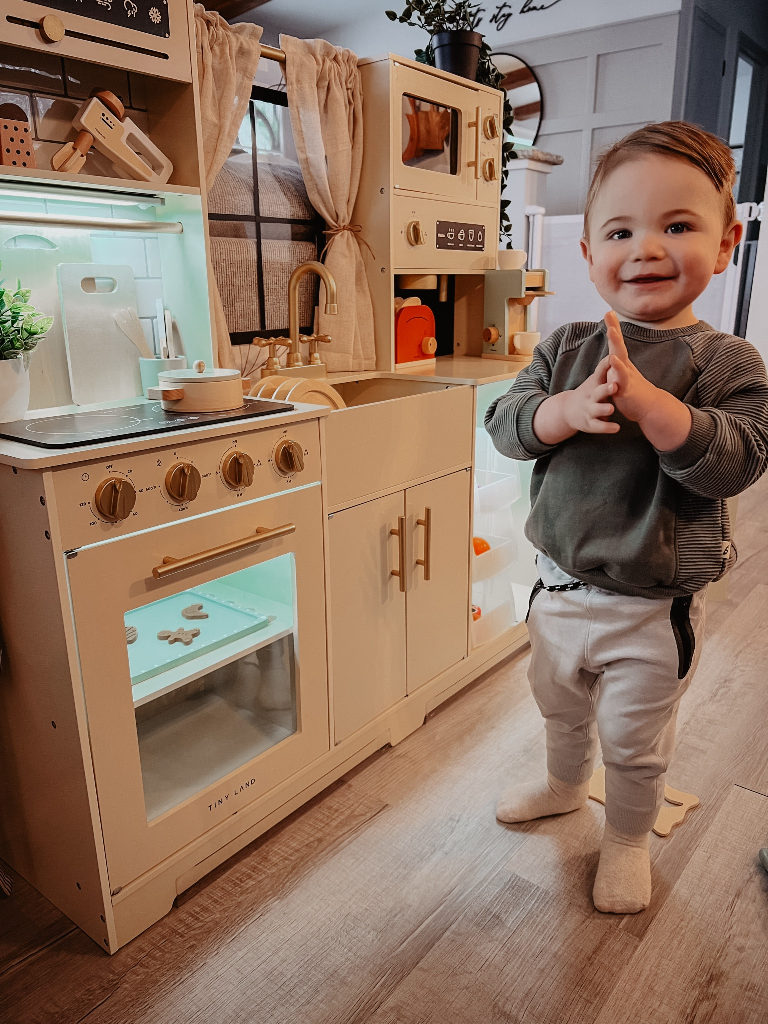 Toddler Play Kitchen & Accessoriess

#LTKGiftGuide #LTKbaby #LTKkids