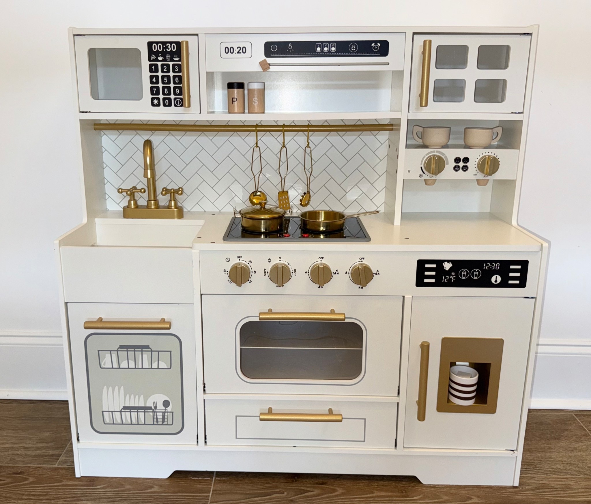 This precious kitchen set is under $140 & accessories are included! 

#LTKKids #LTKHome #LTKSaleAlert