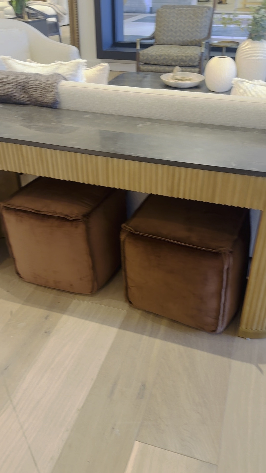 #console

#LTKSeasonal #LTKHome