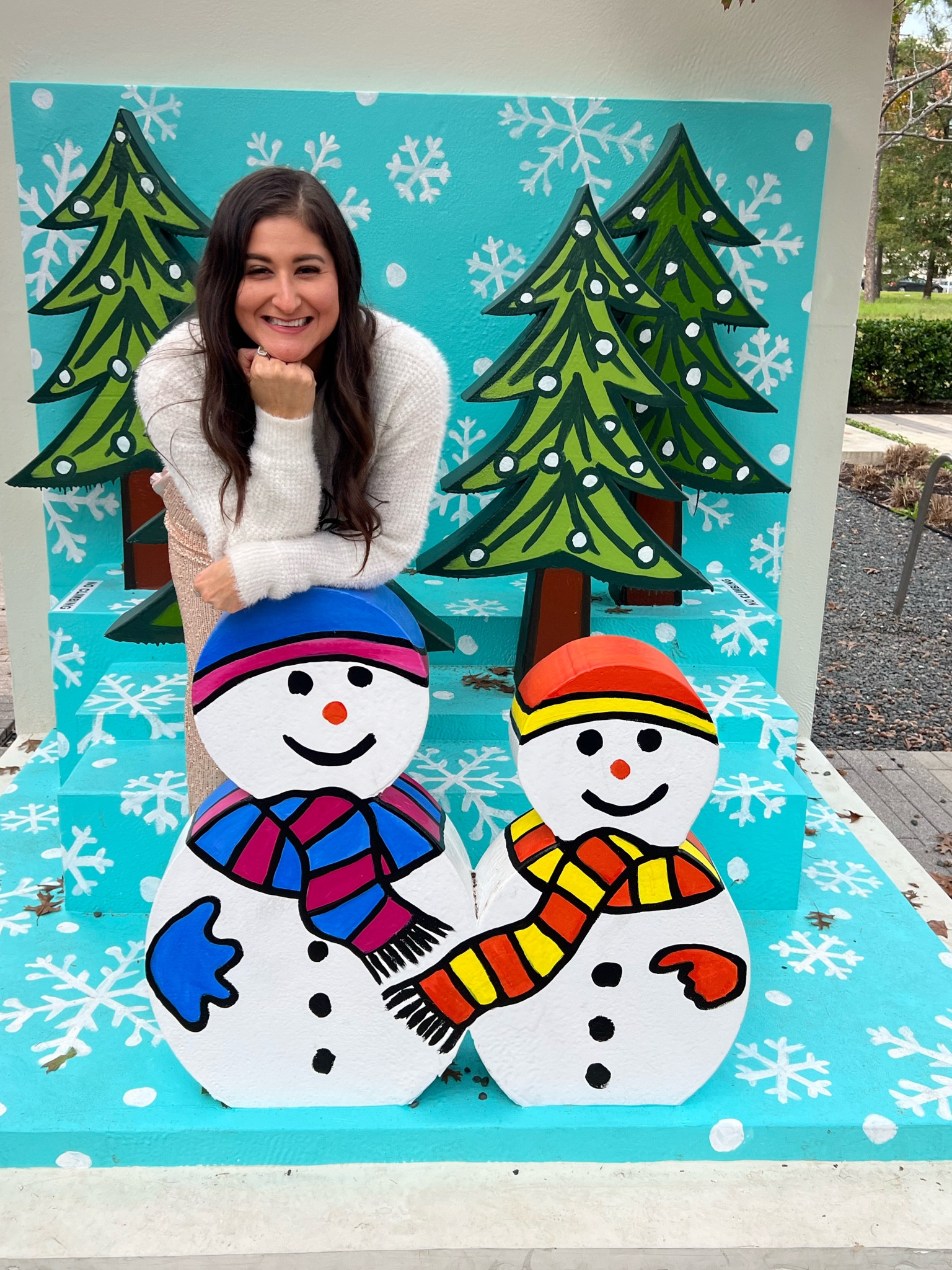 Sequins joggers are the perfect way to stay comfortable this holiday season. 

#LTKSeasonal #LTKHoliday