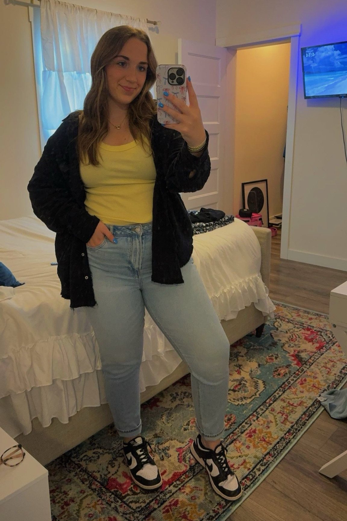 💛💐🌟




tank: size L 
long sleeve: size M
jeans: size 12 reg


#LTKMidsize #LTKFindsUnder100 #LTKStyleTip