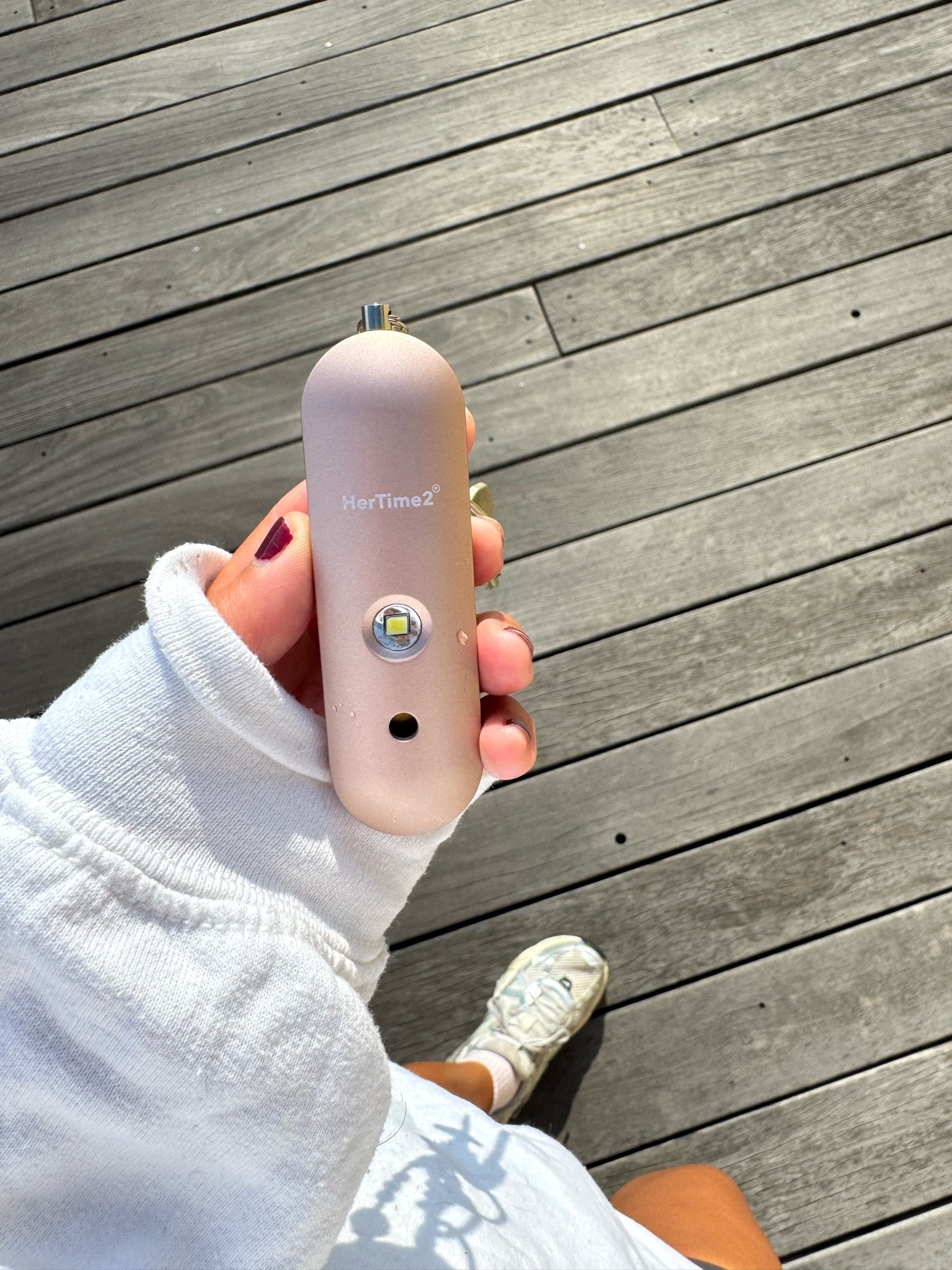 easy way to stay safe if you’re traveling or out alone!
