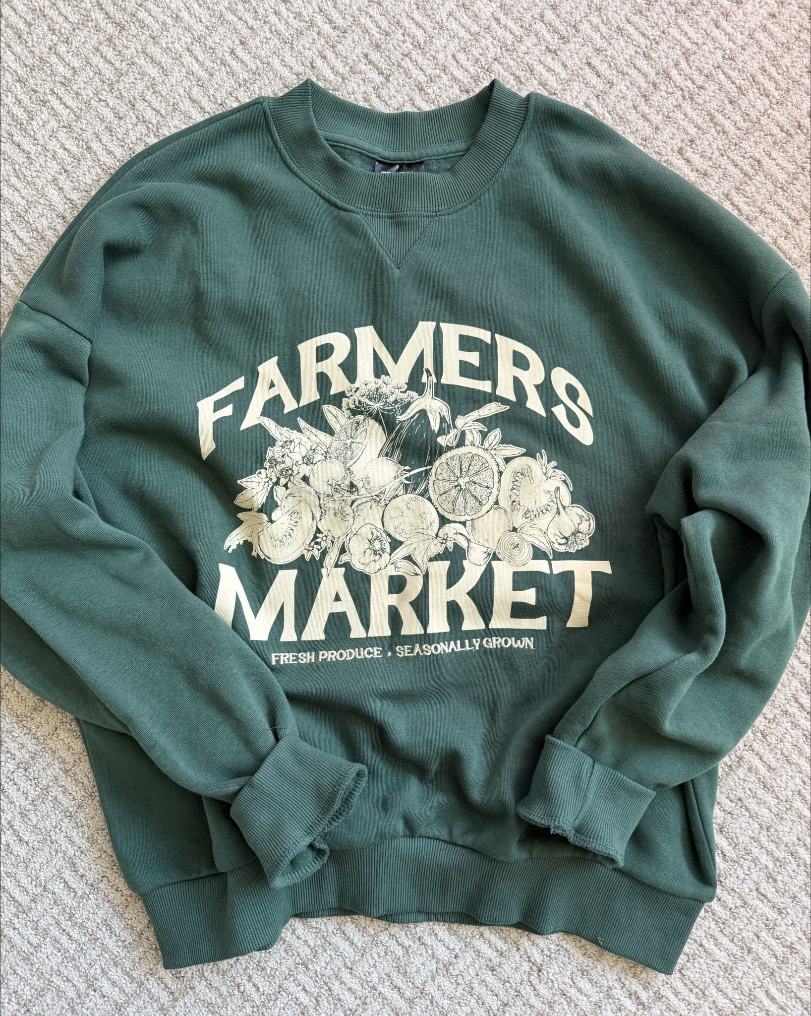 I mean, the cutest crewneck!
Farmers market sweatshirt 

#LTKmomlife