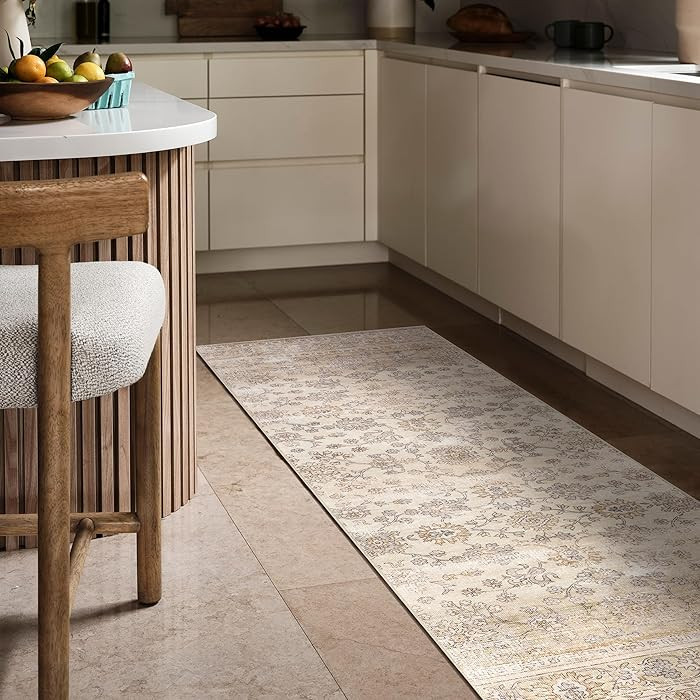 nuLOOM Splashguard Sia Beige/Ivory, 2'6" x 6', Vintage, Soft and Cozy, High Traffic, Stain Resist... | Amazon (US)