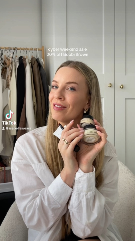 Shop cyber weekend and Black Friday at Bobbi Brown! These are my favs 🤍

#LTKsale #LTKaustralia #LTKbeauty