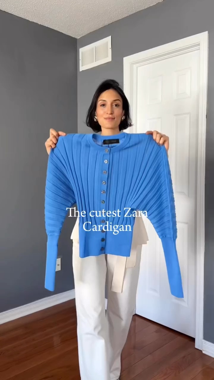 Such a cute color 😍💙 Comment SHOP for outfit link.

Also, everything is linked on my LTK and under March highlight.

#zaraoutfit #zaranewin #outfitideas