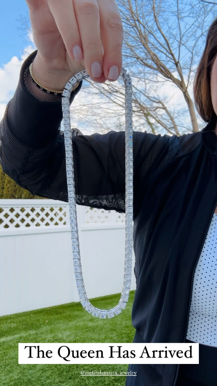 The 👸🏼 of tennis necklaces!

Use code Erin to save 10%!

#LTKVideo #LTKstyletip #LTKover40