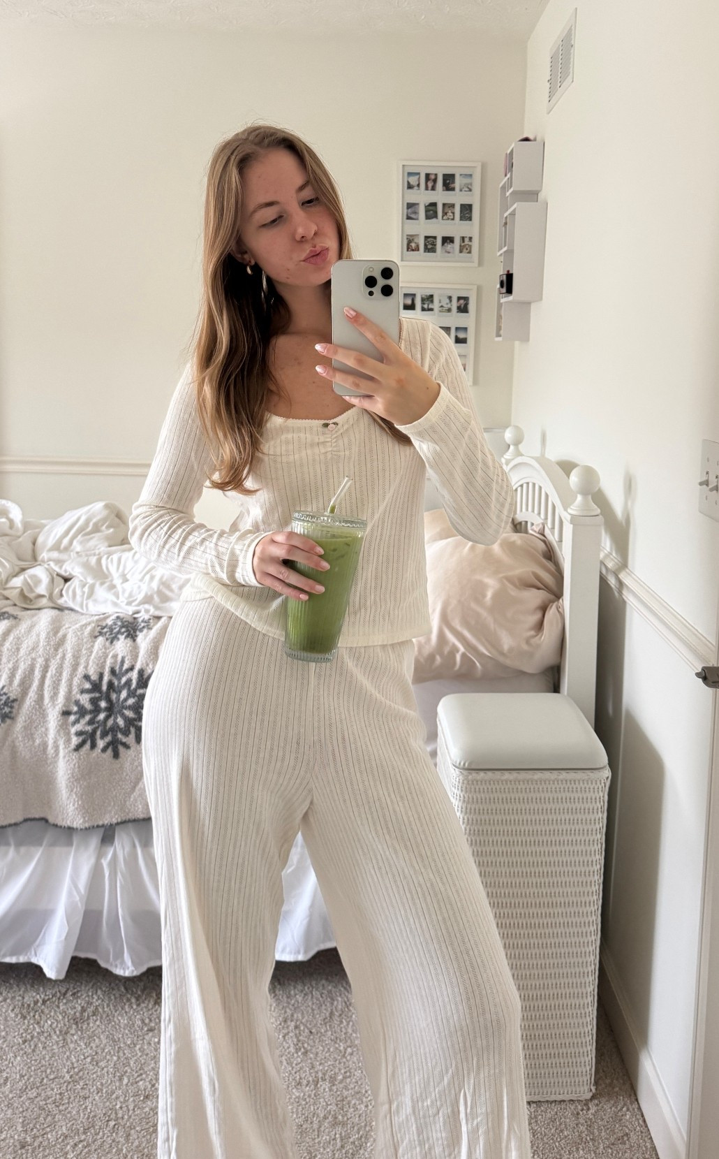 Coziest pajama set 🌨️🍵

#pajamaset #pajamas #h&m #aesthetic

#LTKootd #LTKmorningroutine #LTKHoliday