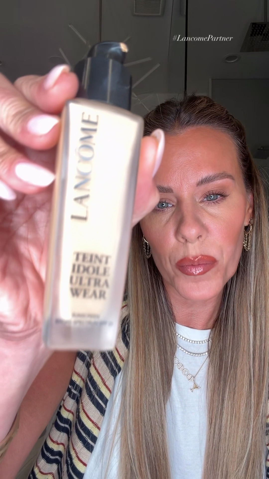 I wanted to show y’all the foundation hack that changed my makeup routine ft. @lancomeoffical
(I’m wearing the shade 345N) What’s even BETTER is they are having their Friends & Family 30% off sitewide sale until August 25th! 🙌
 #LancomePartner #LancomeMakeup